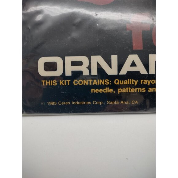 Vintage Sealed 1980s Titan Needlecraft Christmas Cats Felt Ornament Kit No. 471 - Picture 5 of 16